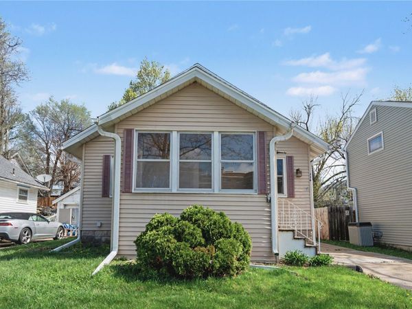 336 21st Street NE, Cedar Rapids, IA 52402