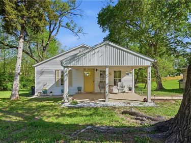 6206 NE 54TH Street, Kansas City, MO 64119