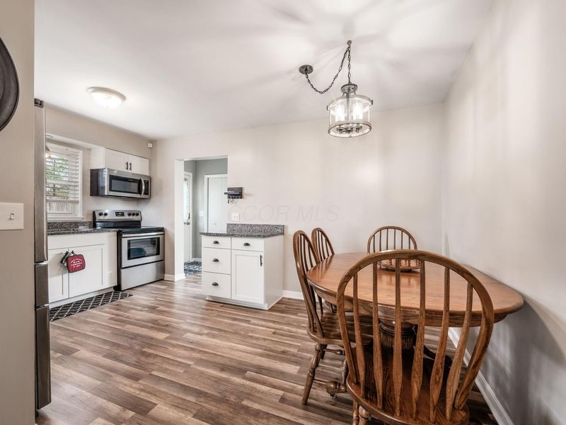 4775 Annhurst Road, Columbus, OH 43228 Photo 10