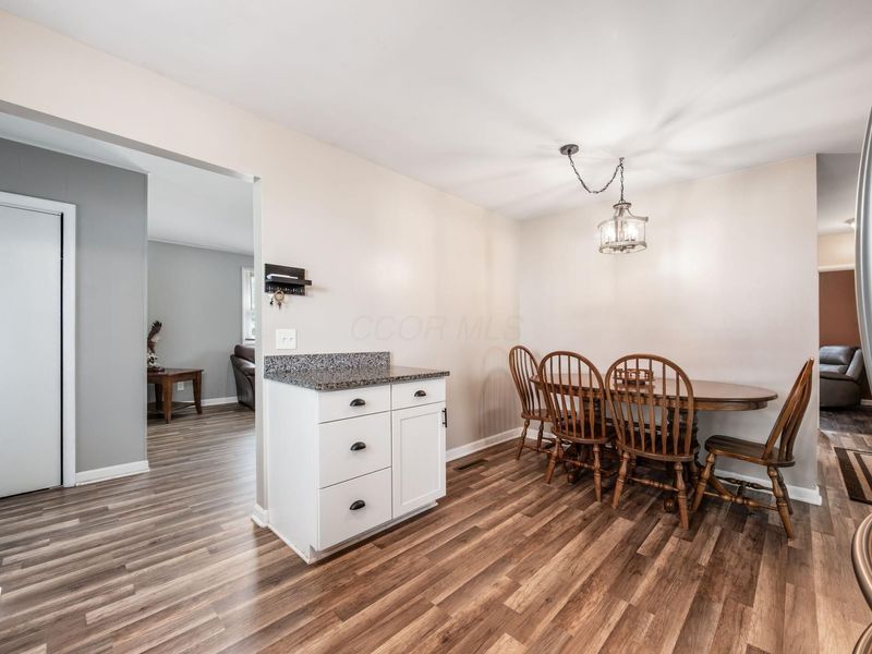 4775 Annhurst Road, Columbus, OH 43228 Photo 14