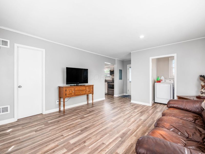 4775 Annhurst Road, Columbus, OH 43228 Photo 17