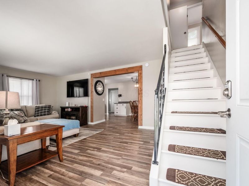 4775 Annhurst Road, Columbus, OH 43228 Photo 4