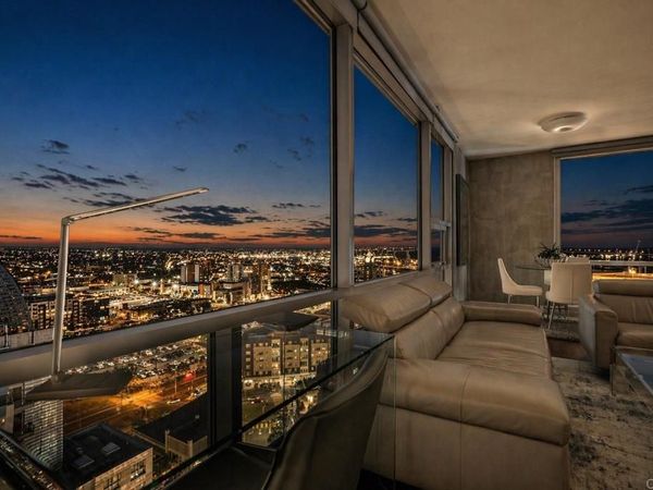 321 10Th Avenue, Unit 2107, San Diego, CA 92101