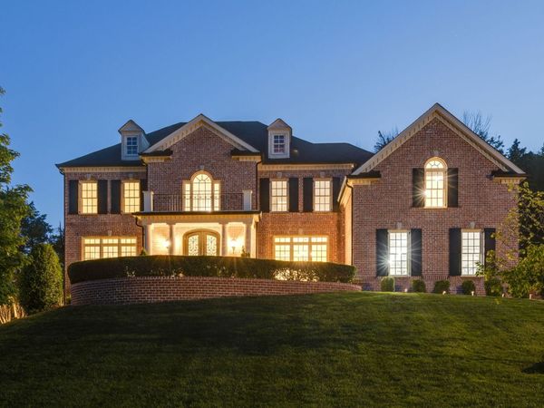 26 Missionary Dr, Brentwood, TN 37027