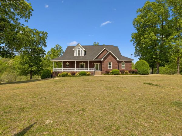 1709 Holland Rd , Lafayette, TN 37083