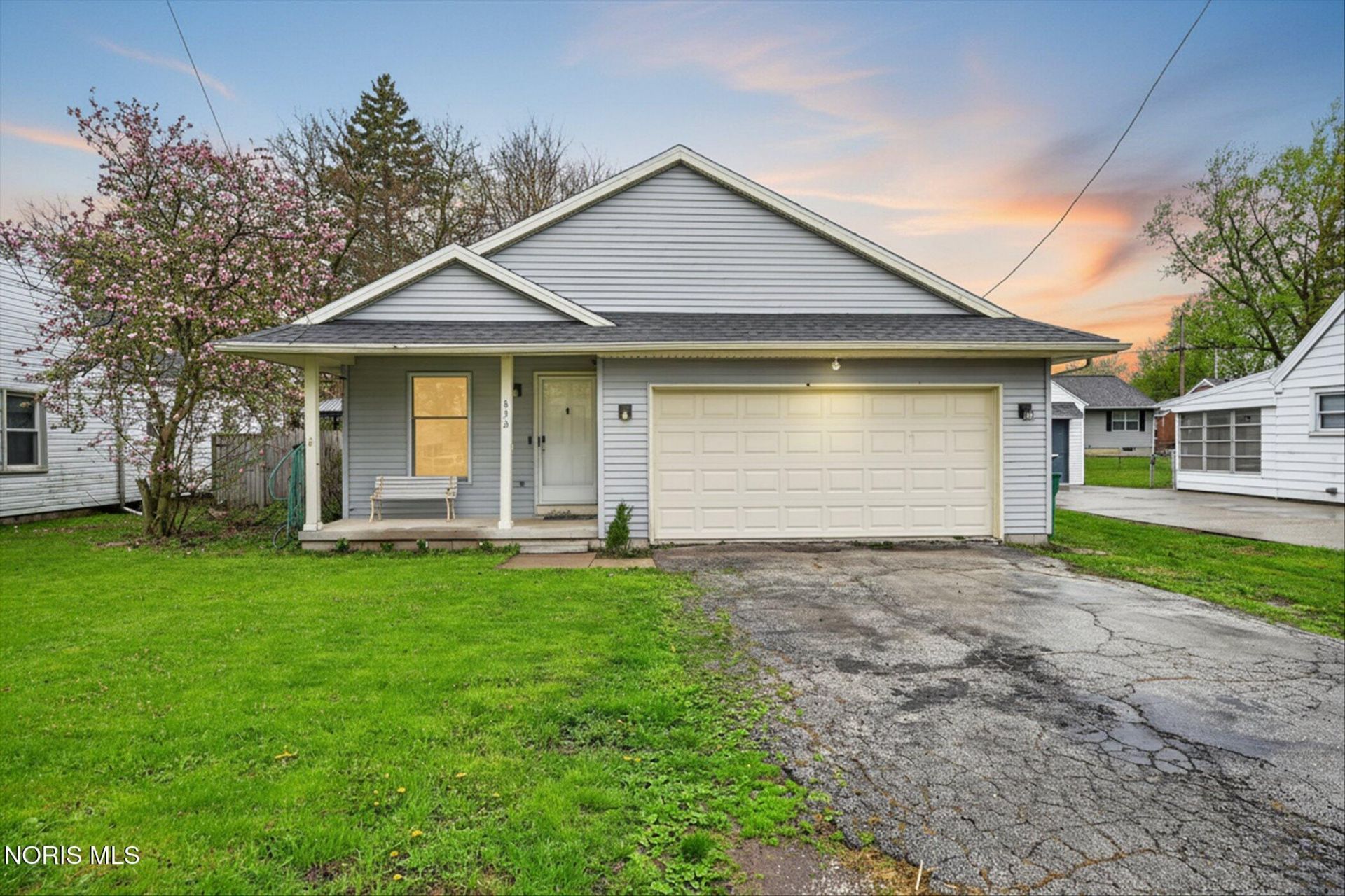 832 Anderson Street, Northwood, OH 43619 Main Photo