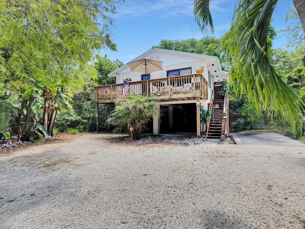 122 Ocean View Drive, Tavernier, FL 33070