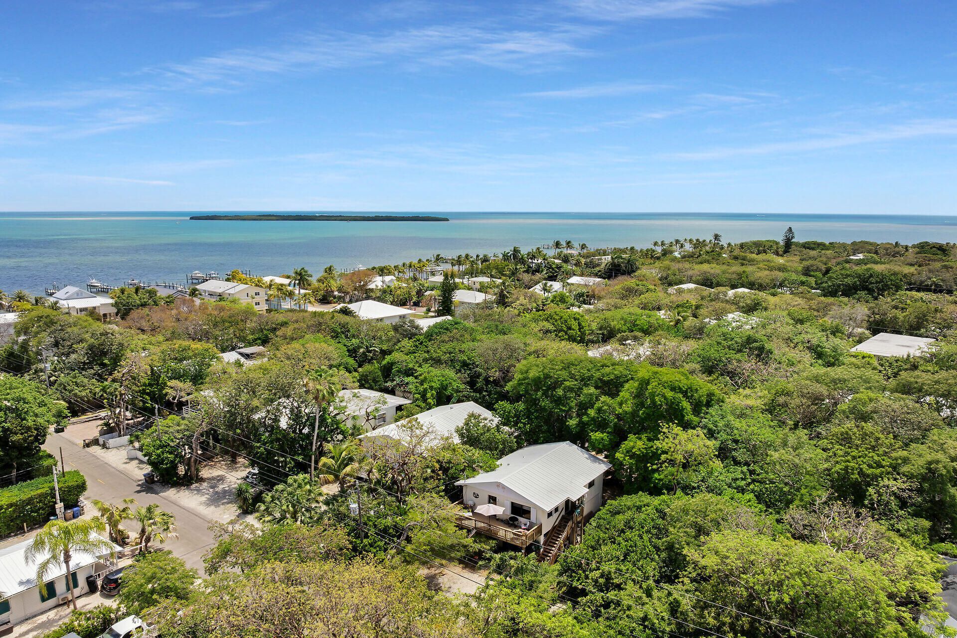 122 Ocean View Drive, Tavernier, FL 33070 Photo