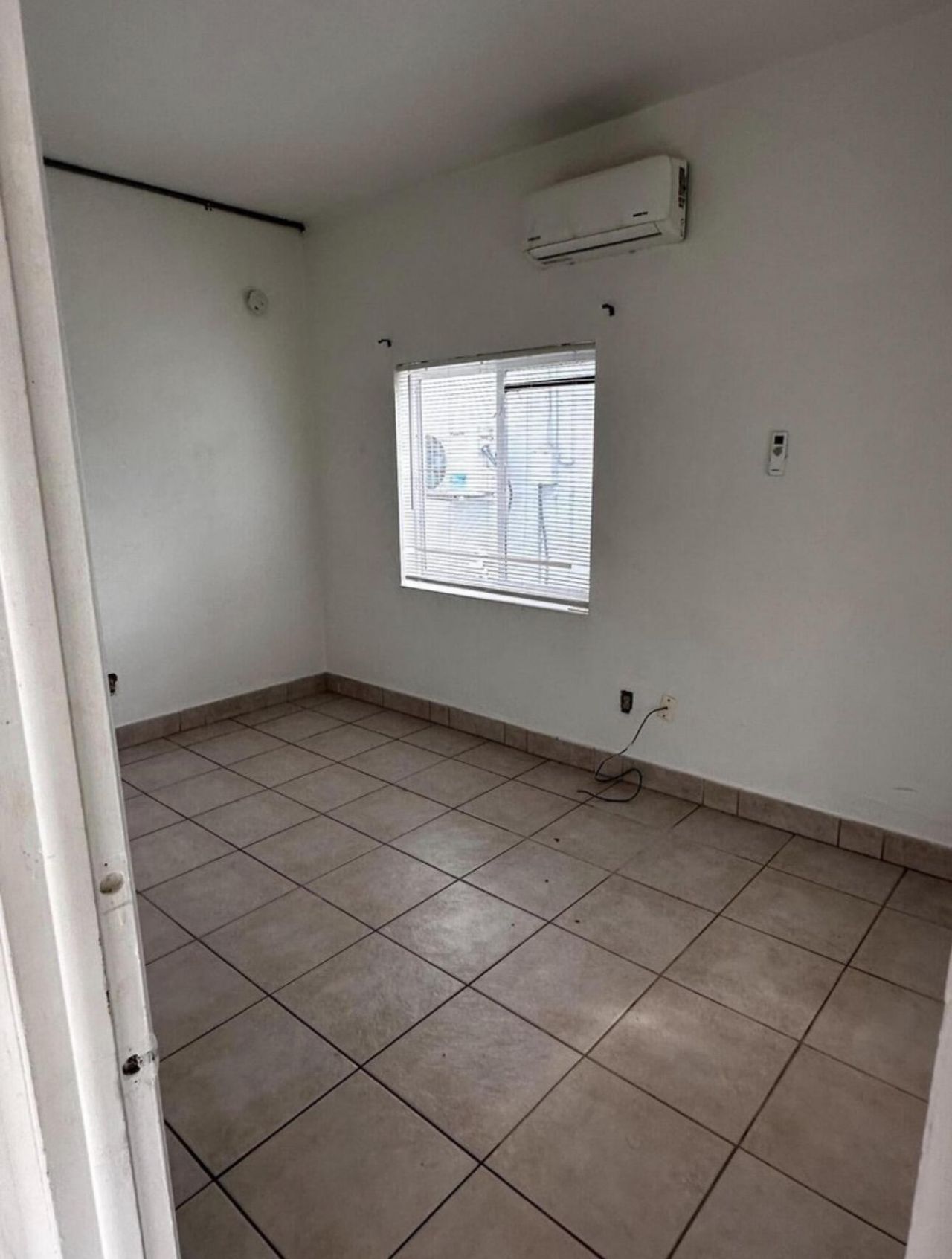 911 NE 5th Avenue, Unit 1, Homestead, FL 33030 Photo