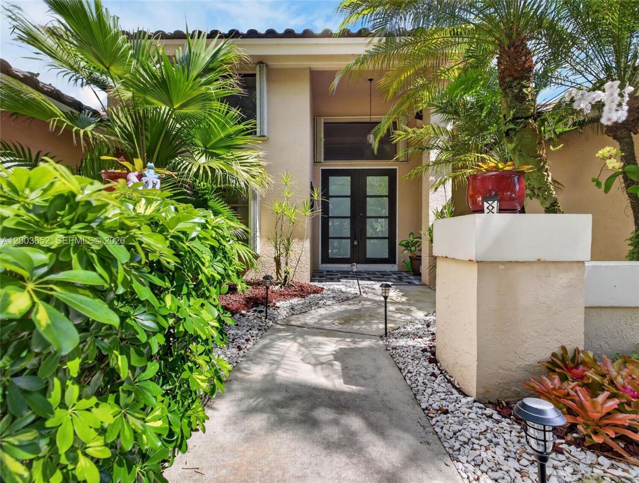 1025 Creekford Dr , Weston, FL 33326 Photo