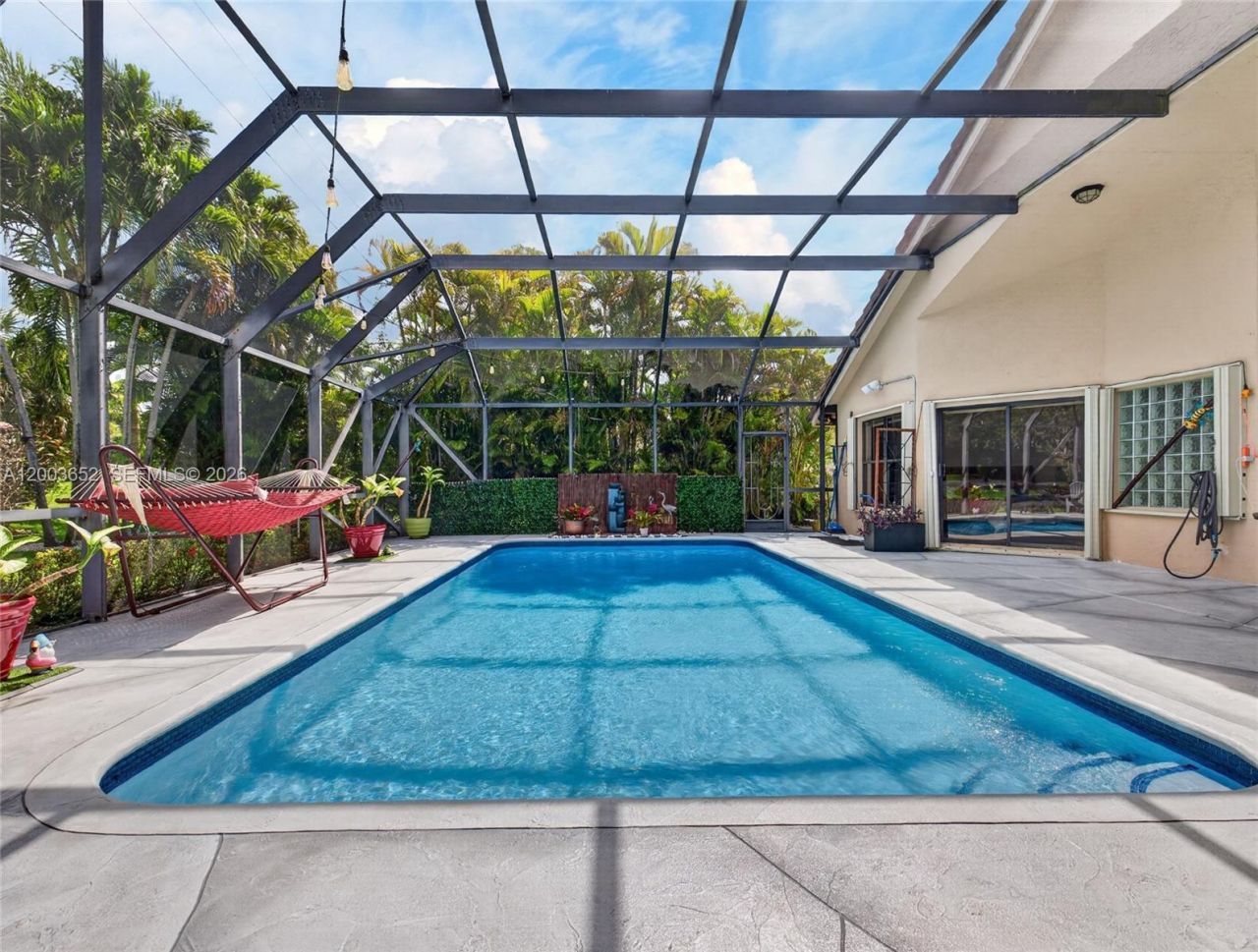 1025 Creekford Dr , Weston, FL 33326 Photo