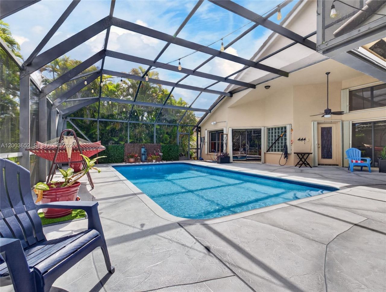 1025 Creekford Dr , Weston, FL 33326 Photo