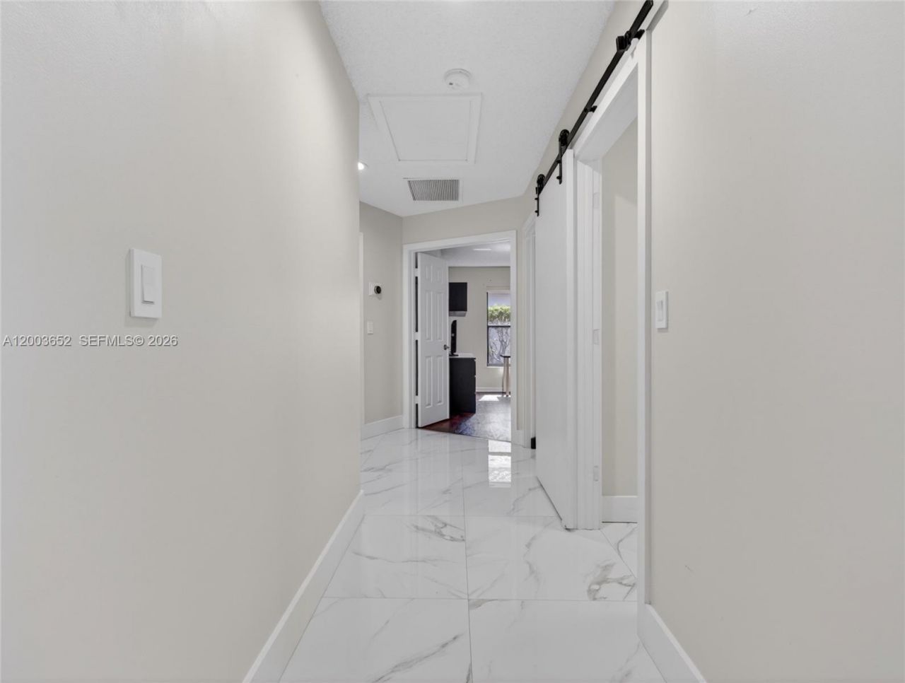 1025 Creekford Dr , Weston, FL 33326 Photo