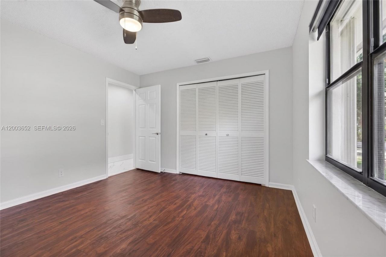 1025 Creekford Dr , Weston, FL 33326 Photo