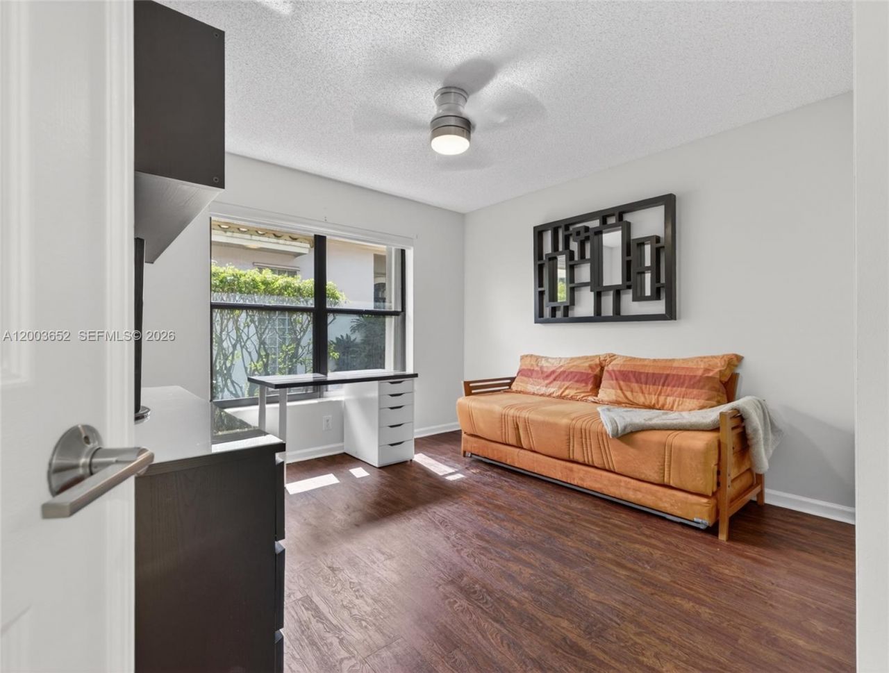 1025 Creekford Dr , Weston, FL 33326 Photo