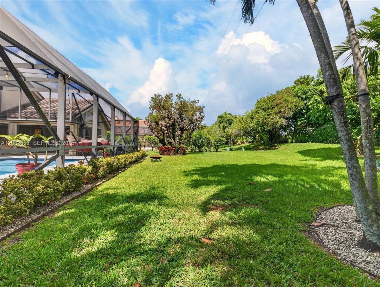 1025 Creekford Dr , Weston, FL 33326 Photo