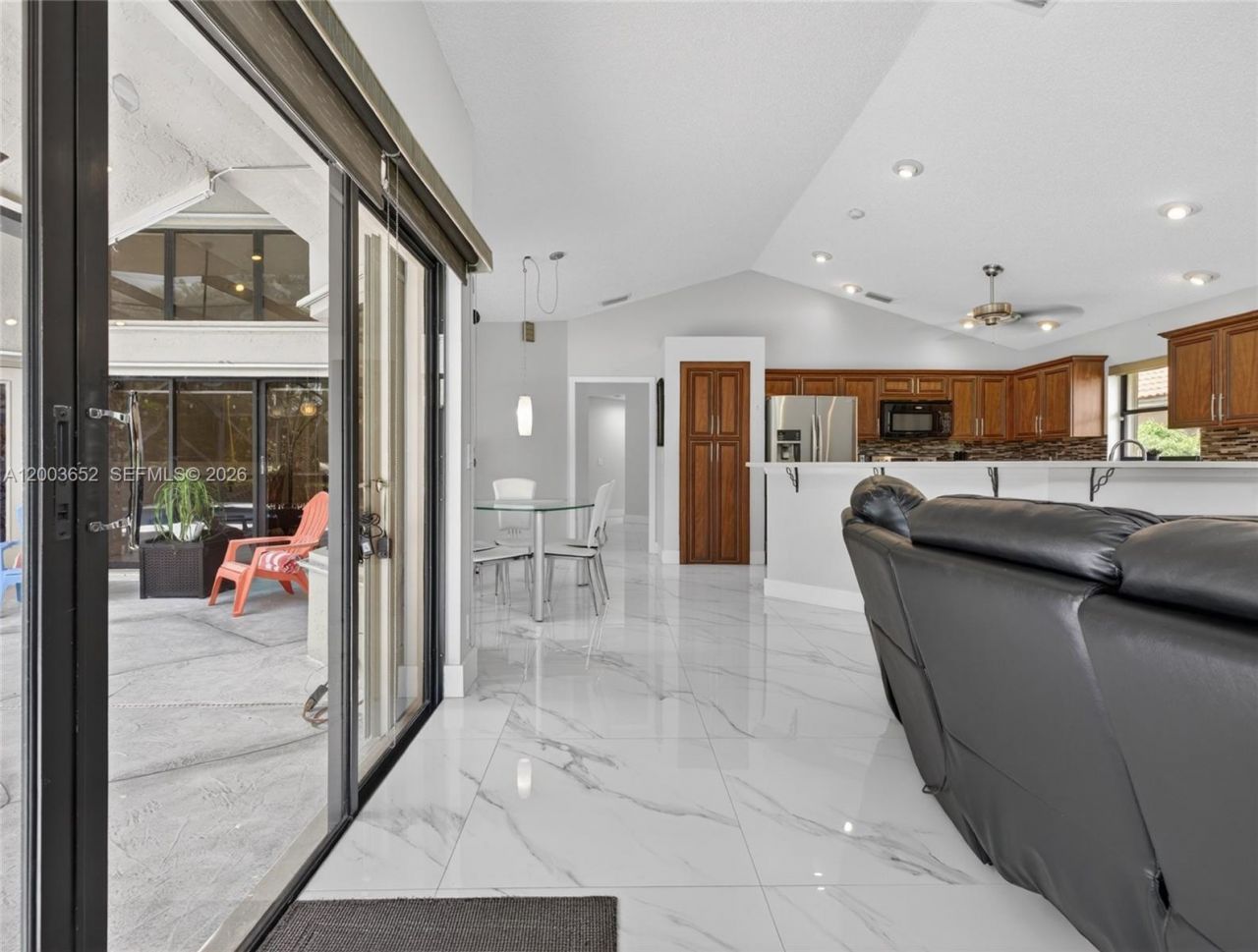 1025 Creekford Dr , Weston, FL 33326 Photo