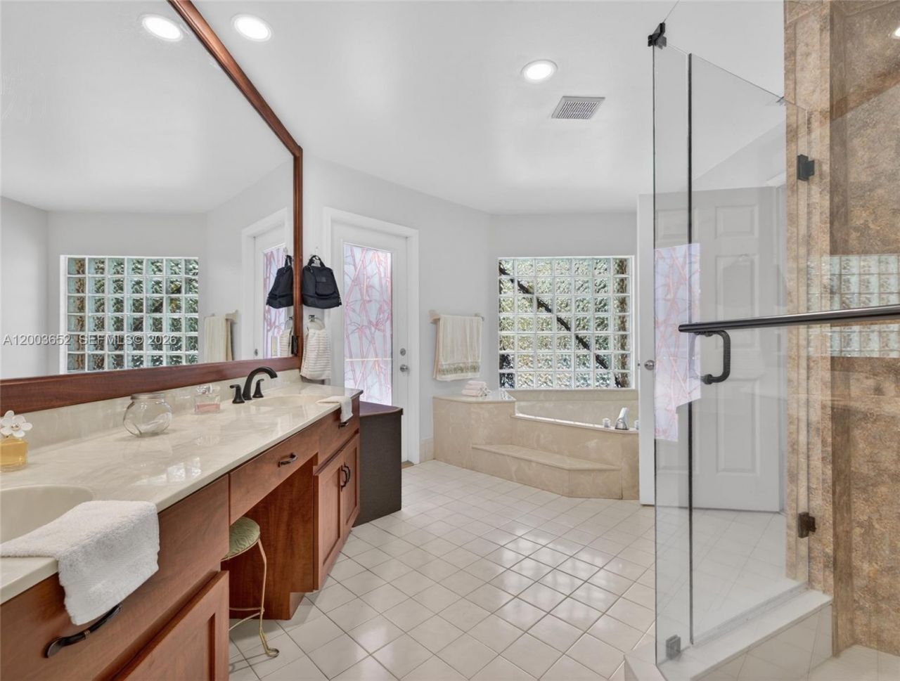 1025 Creekford Dr , Weston, FL 33326 Photo