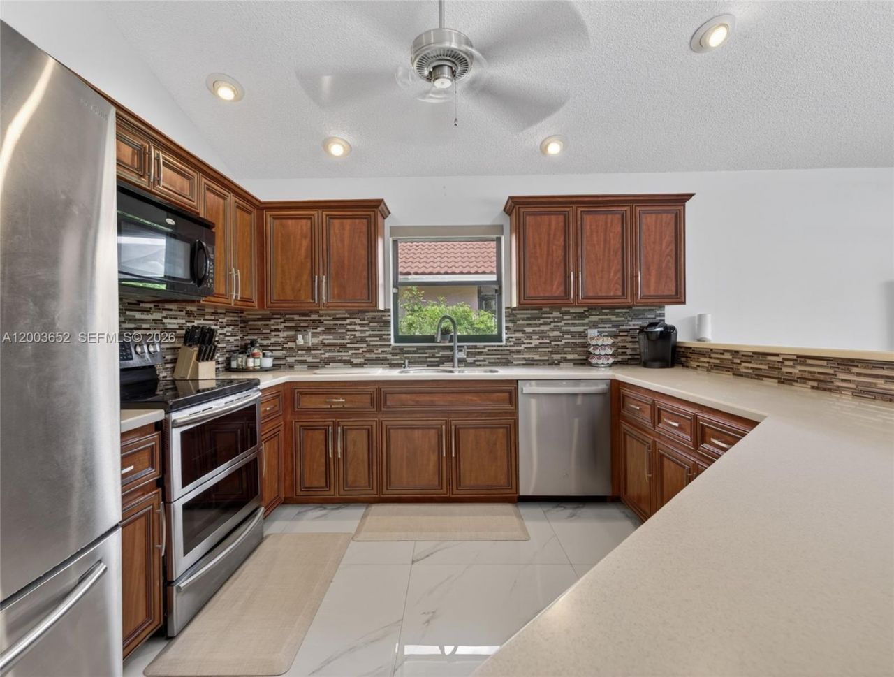 1025 Creekford Dr , Weston, FL 33326 Photo