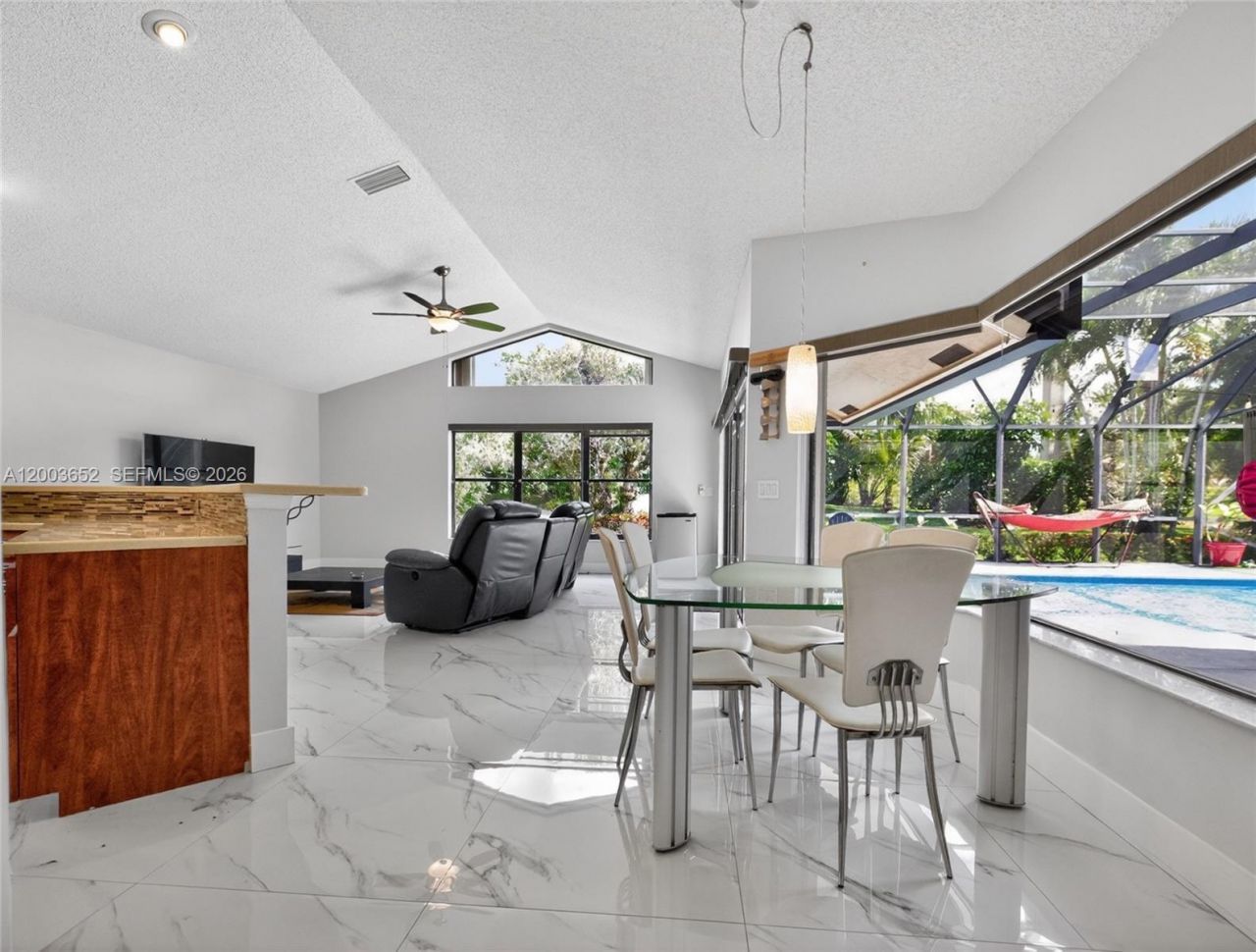 1025 Creekford Dr , Weston, FL 33326 Photo