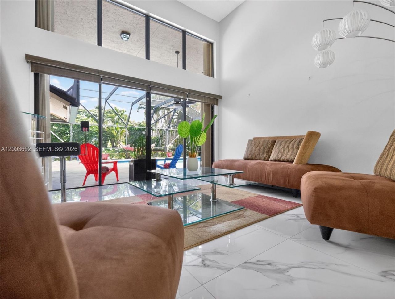 1025 Creekford Dr , Weston, FL 33326 Photo