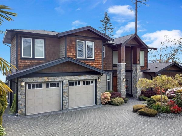 943 Sea ridge Lane , Saanich, BC V8Y 3K6