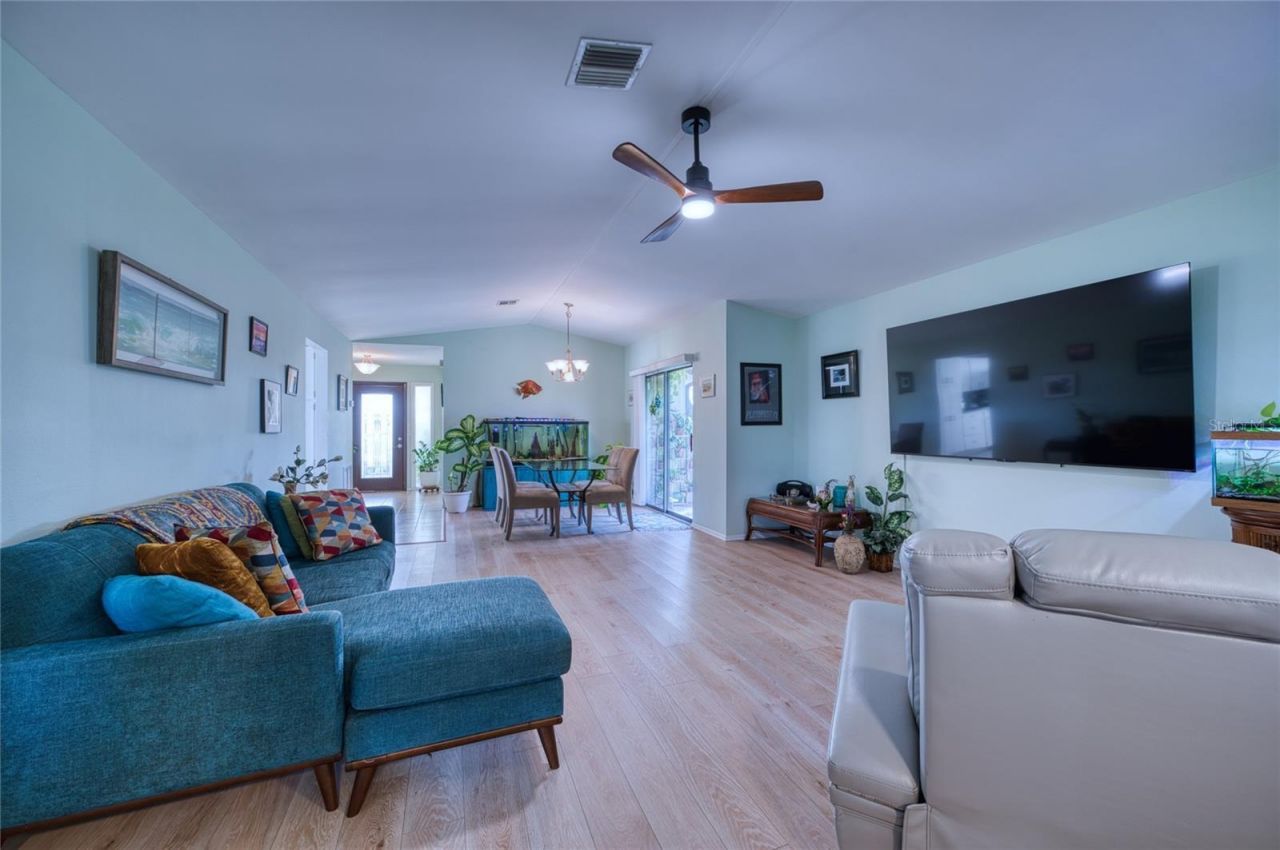 76 Sandstone Circle , Venice, FL 34293 Photo