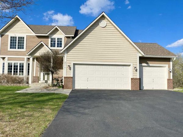 6940 Prairie Court S, Cottage Grove, MN 55016