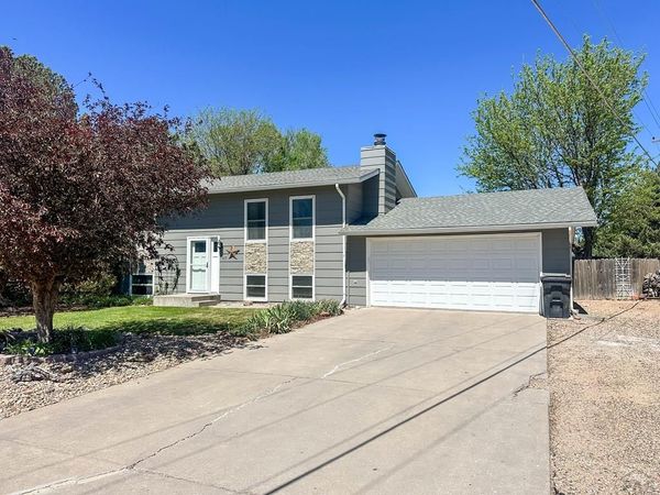 407 Conifer Cir, Lamar, CO 81052