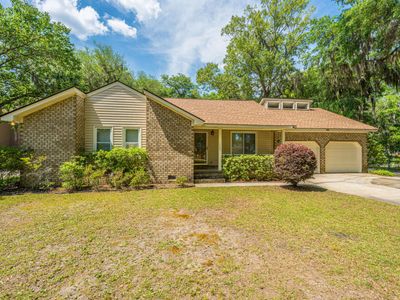 1725 Waterside Boulevard, Moncks Corner, SC 29461