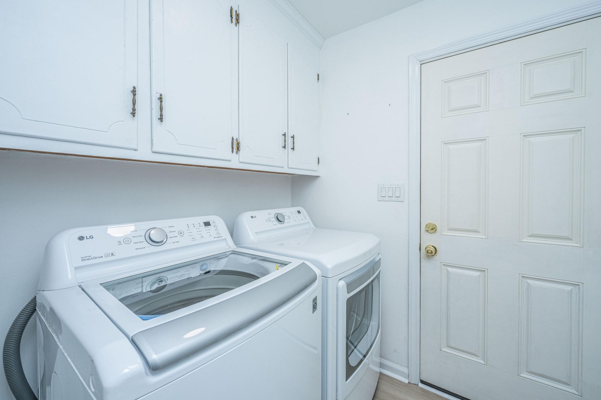 1725 Waterside Boulevard Photo 22