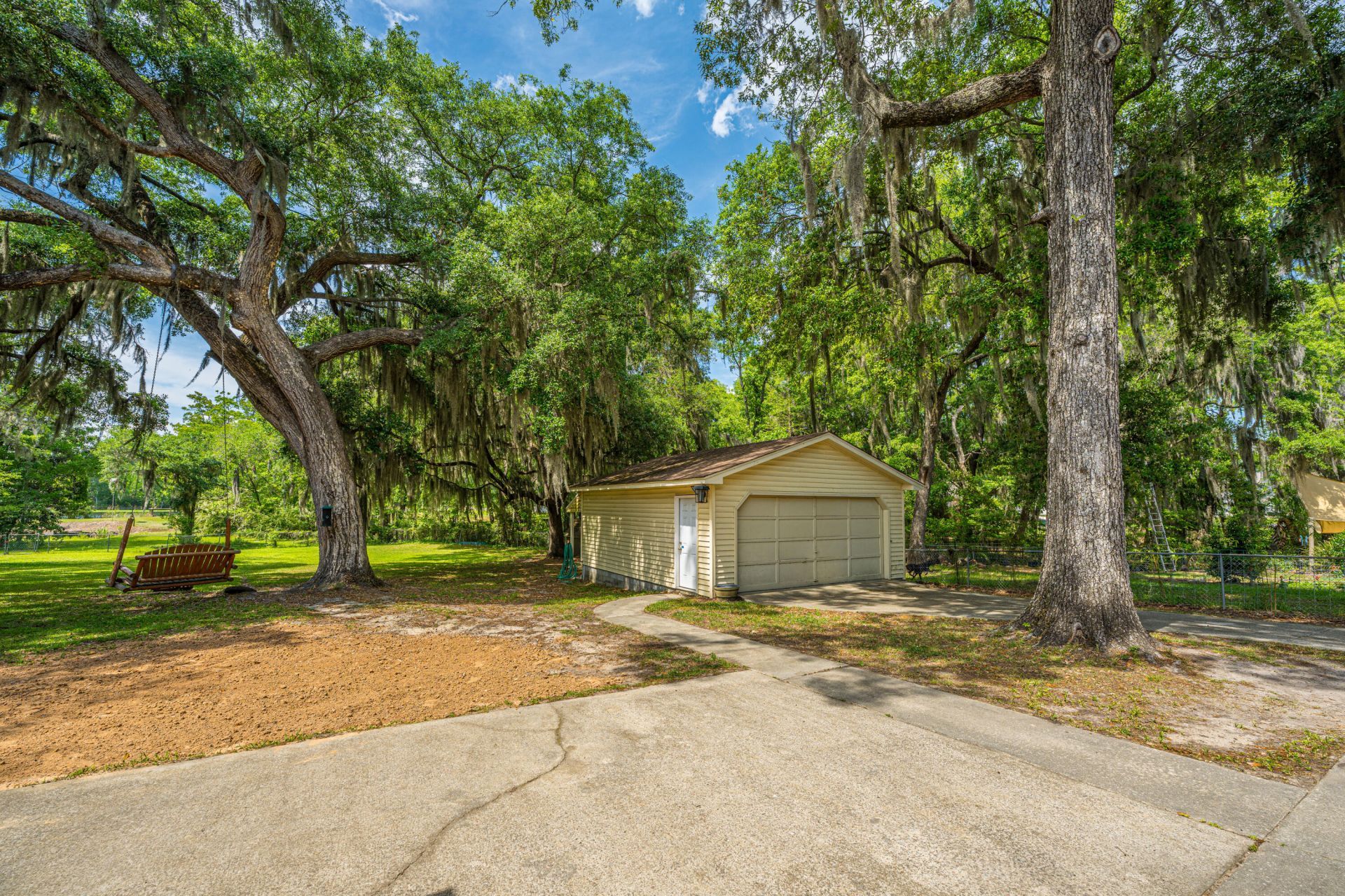 1725 Waterside Boulevard Photo 27