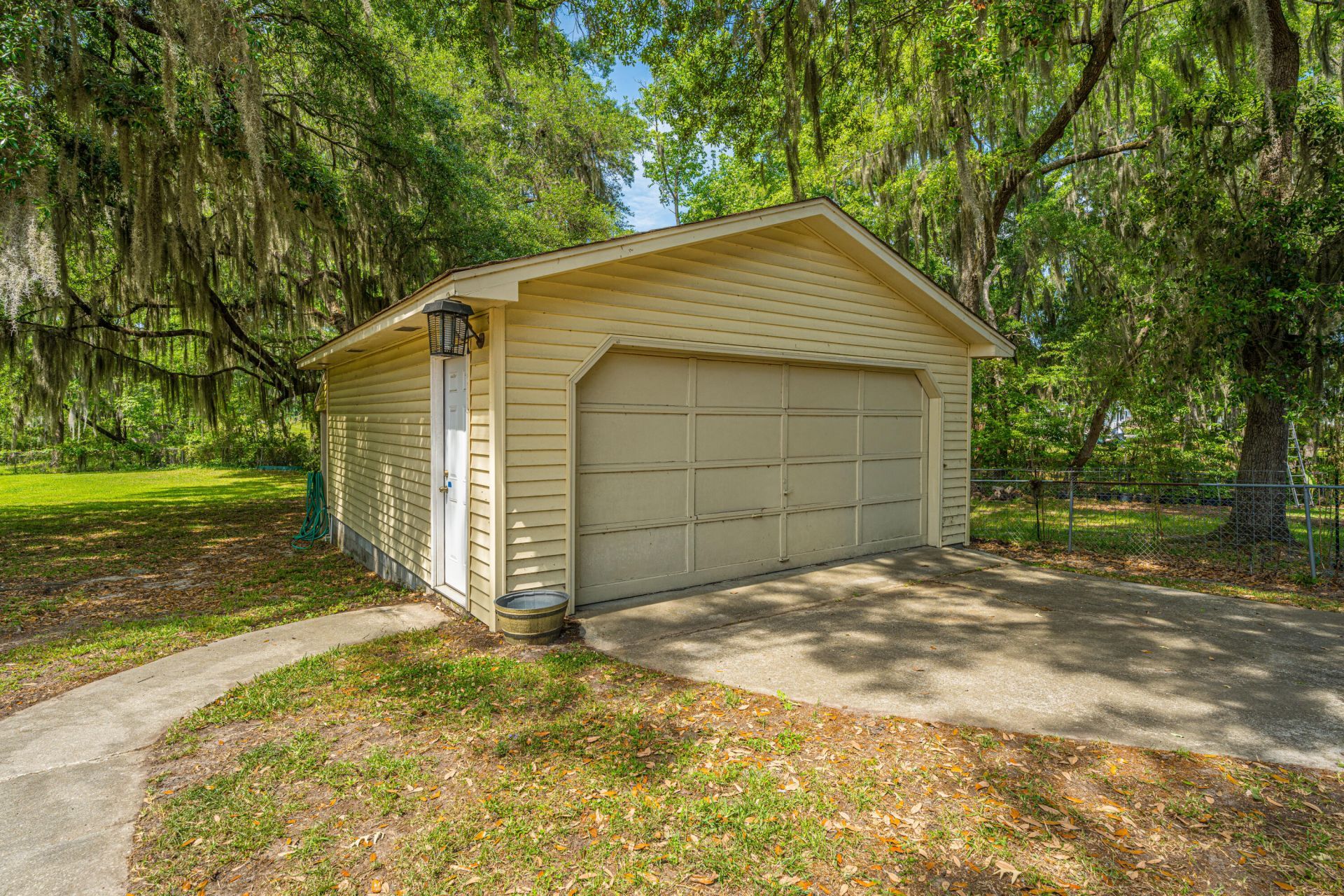 1725 Waterside Boulevard Photo 29