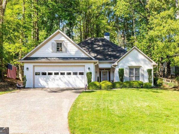 4111 Huntcliff Drive, Woodstock, GA 30189