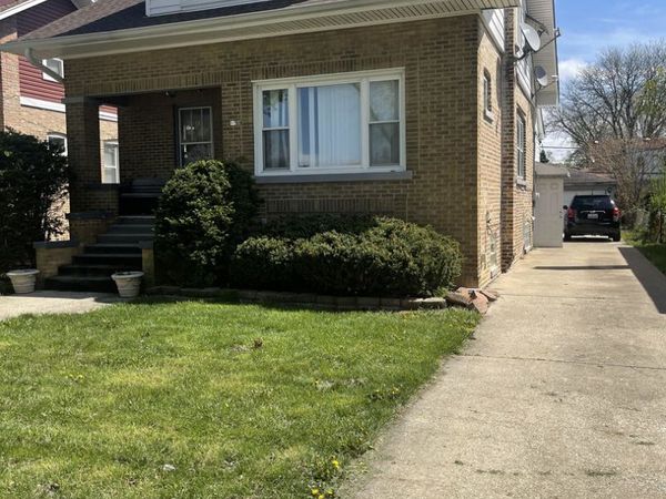 249 Marshall Avenue , Bellwood, IL 60104