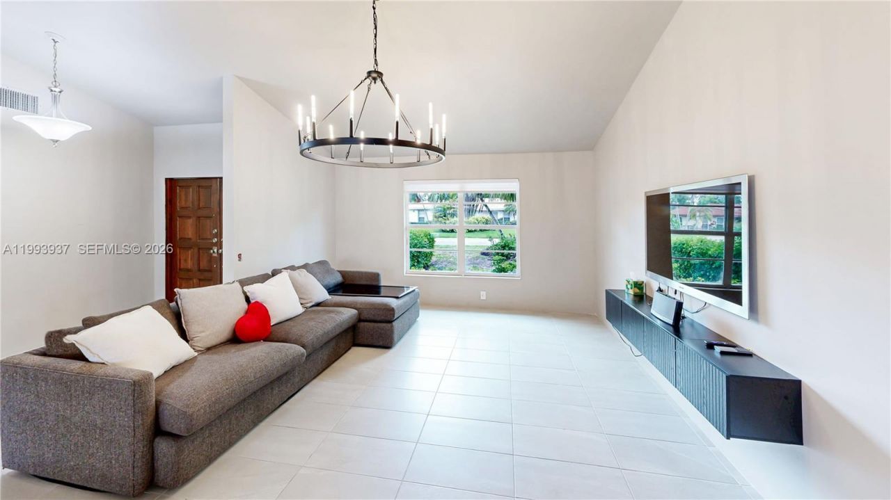 251 NW 92nd Ave , Coral Springs, FL 33071 Photo