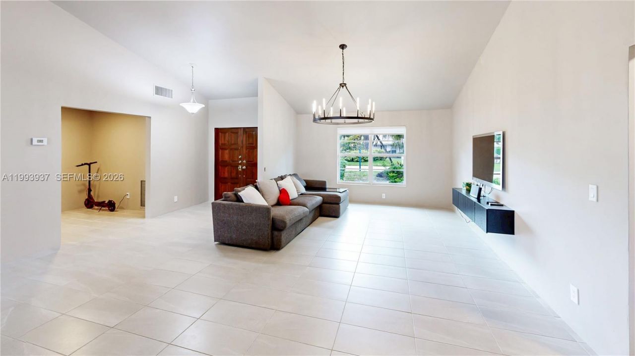 251 NW 92nd Ave , Coral Springs, FL 33071 Photo