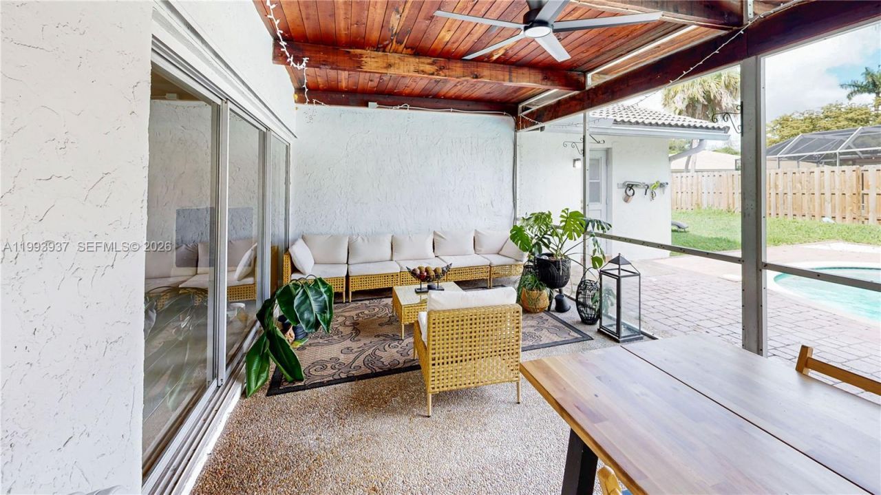 251 NW 92nd Ave, Coral Springs, FL 33071 Photo