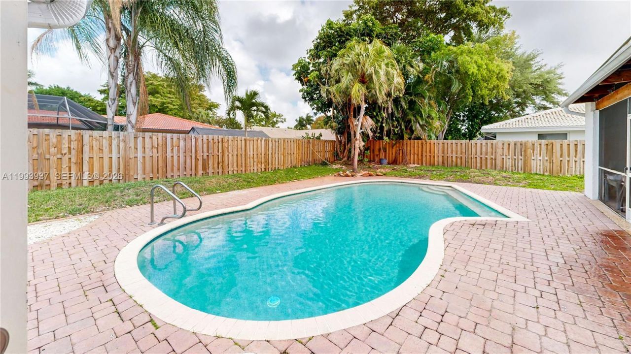 251 NW 92nd Ave , Coral Springs, FL 33071 Photo