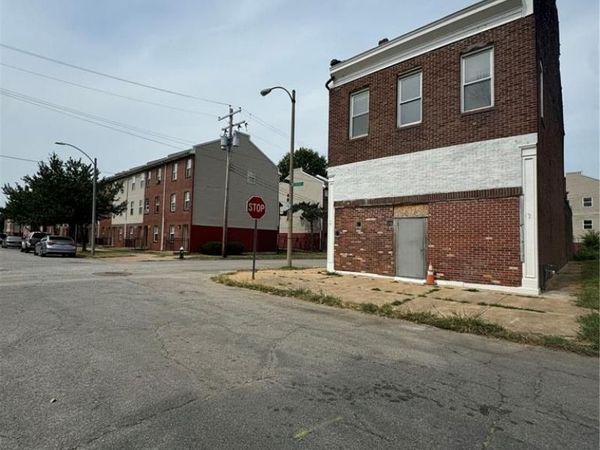 1929 E Obear Ave, St Louis, MO 63107