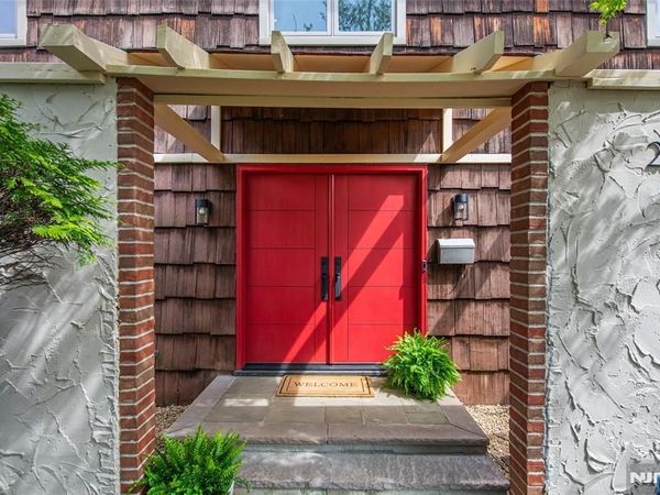 23 Powell Drive, WEST ORANGE, NJ 07052