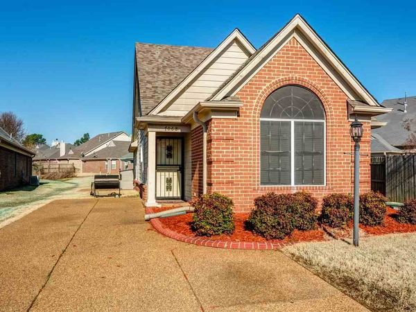 7068 MILLERS GLEN WAY, Unincorporated, TN 38125