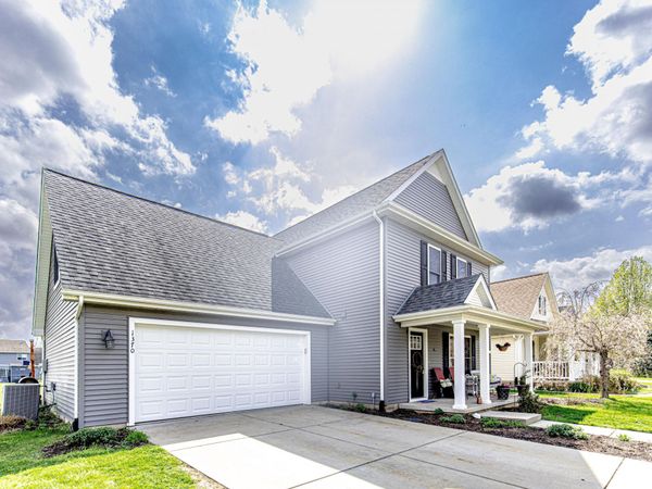 1370 Danvers Parkway , Valparaiso, IN 46385