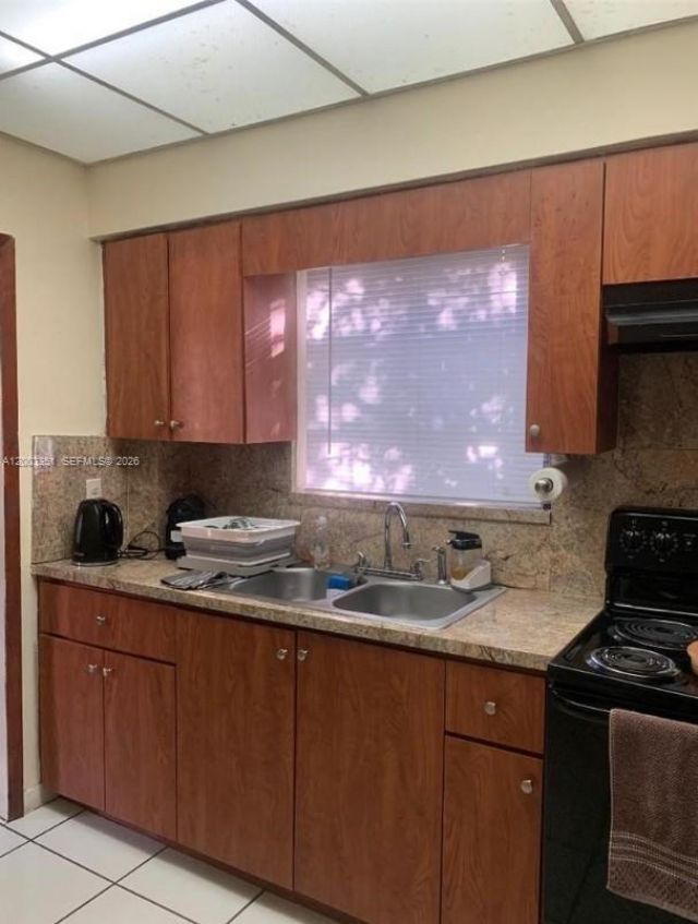 3410 SW 11th St , Miami, FL 33135 Photo