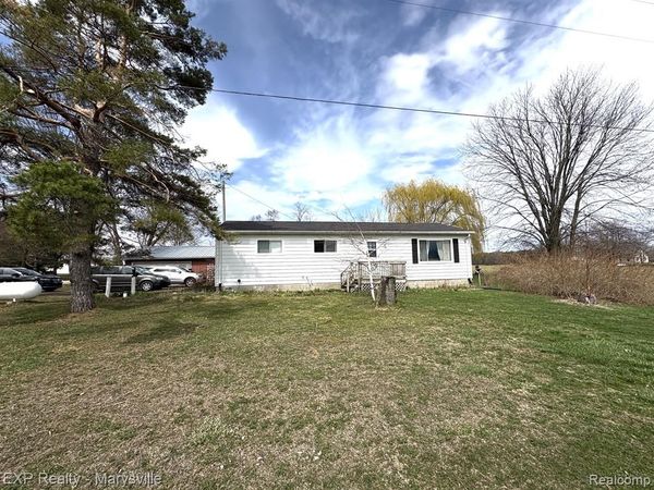 12470 Yale Road, Brockway Twp, MI 48097