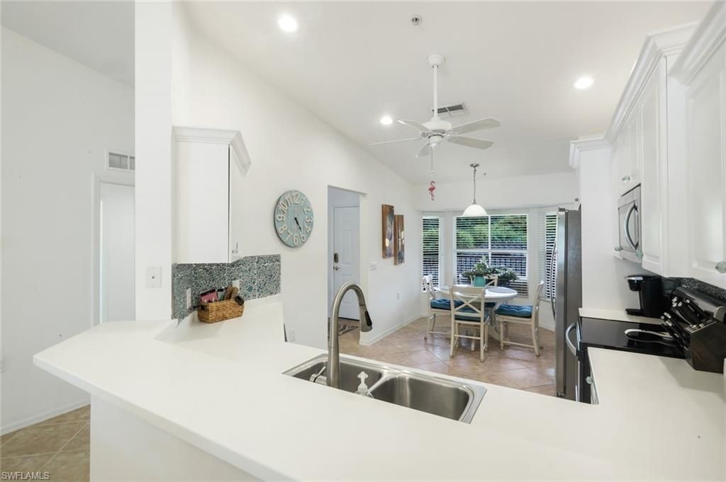 2760 Cypress Trace Cir , Unit 2528, Naples, FL 34119 Photo