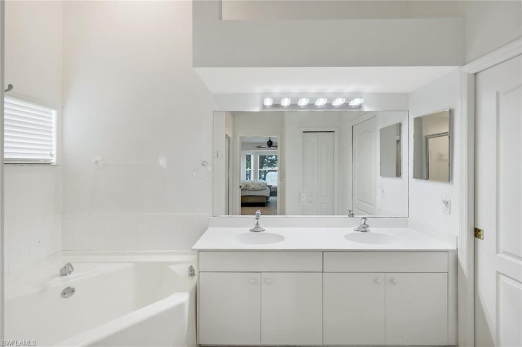 2760 Cypress Trace Cir , Unit 2528, Naples, FL 34119 Photo