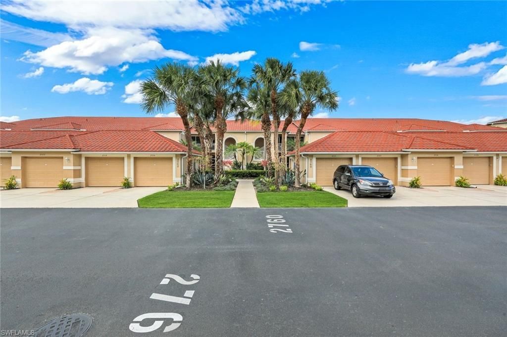 2760 Cypress Trace Cir , Unit 2528, Naples, FL 34119 Photo