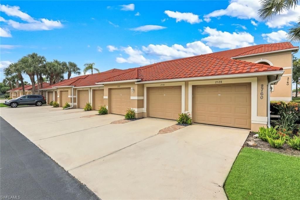2760 Cypress Trace Cir , Unit 2528, Naples, FL 34119 Photo