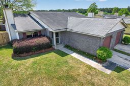 821 Winthrop Street photo 4